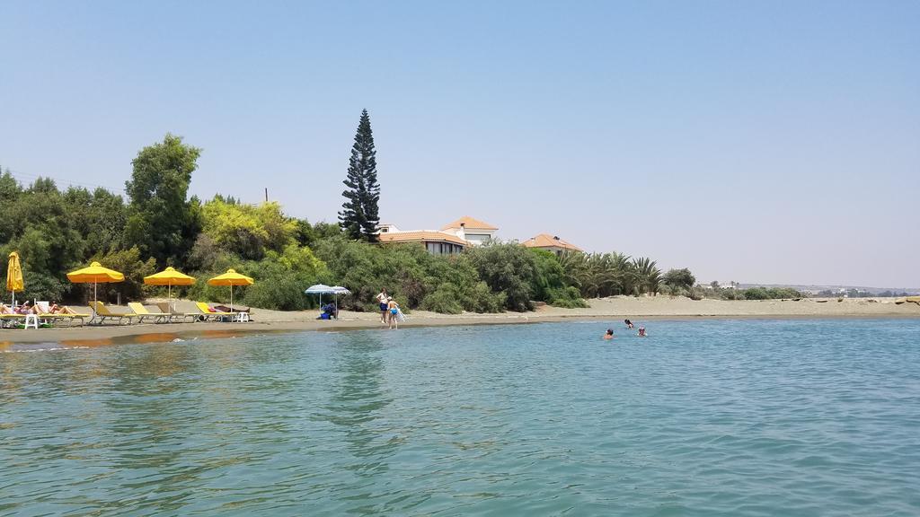 Cyprus Glamping Park Hotel Agios Theodoros Bagian luar foto
