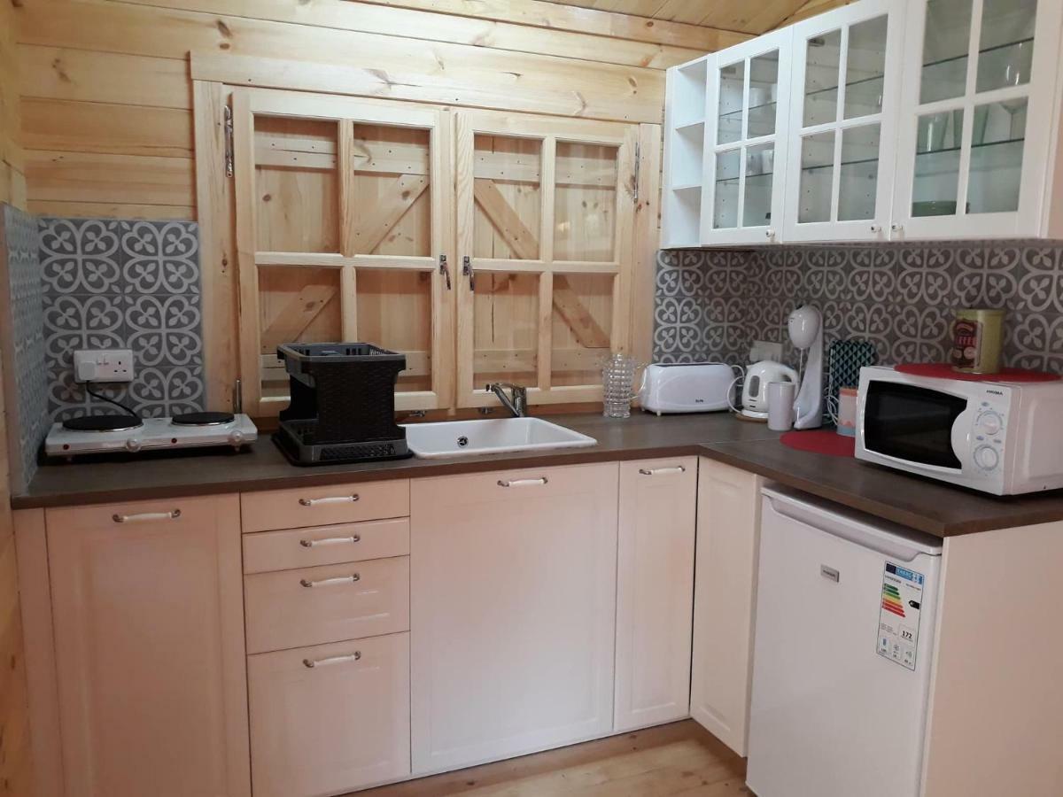 Cyprus Glamping Park Hotel Agios Theodoros Bagian luar foto